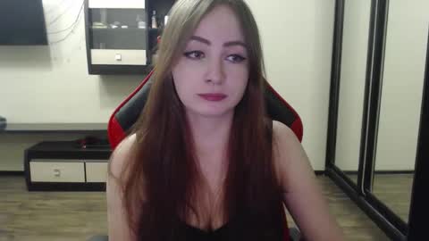 Snapshot of laralianna chatting on February 18, 6:47 pm Laralianna online show from February 18, 6:47 pm