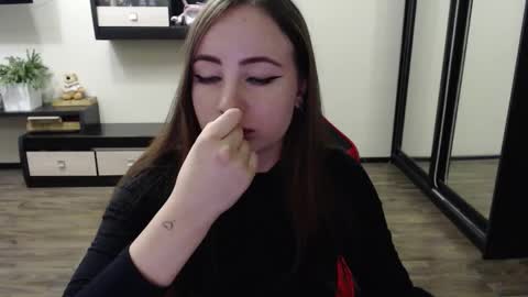 Snapshot of laralianna chatting on September 18, 2:54 pm Laralianna online show from September 18, 2:54 pm