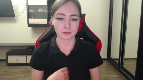 Snapshot of laralianna chatting on January 12, 10:33 pm Laralianna online show from January 12, 10:33 pm