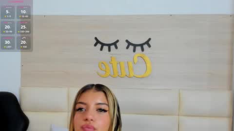 LARA online show from November 12, 3:36 pm