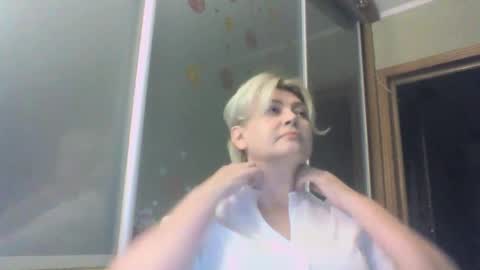 laramrs online show from September 30, 5:12 pm