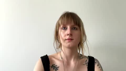 Lara online show from July 13, 3:48 pm