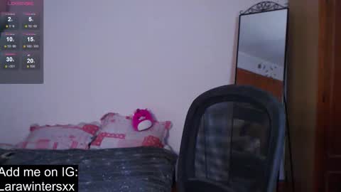 larawinters online show from September 15, 7:15 pm