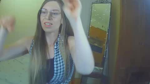 Snapshot of larawintersxxx chatting on February 15, 9:59 pm larawintersxxx online show from February 15, 9:59 pm