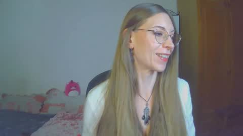Snapshot of larawintersxxx chatting on September 16, 7:39 pm larawintersxxx online show from September 16, 7:39 pm