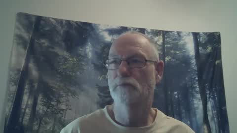 Larbie online show from December 13, 8:25 pm