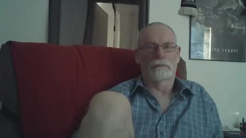 Larbie online show from January 1, 9:17 am