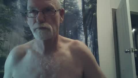 Larbie online show from December 24, 5:44 pm