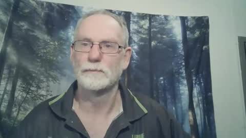 Larbie online show from January 26, 3:36 pm