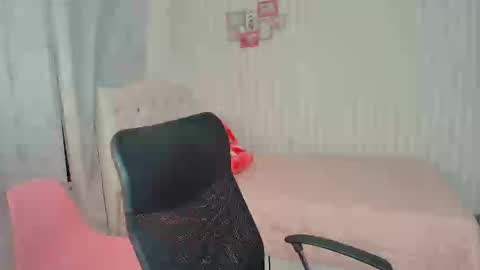 Larissas online show from October 2, 10:52 pm