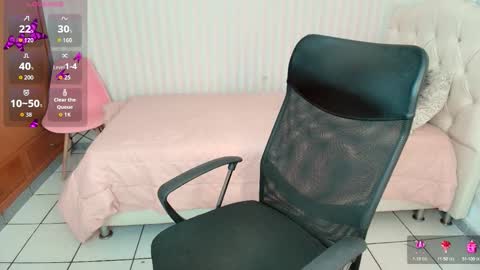 Larissas online show from September 26, 10:18 pm