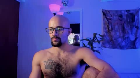 larry_stewart online show from April 28, 2:27 am