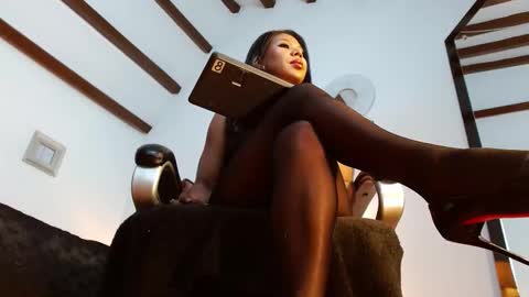 Laryssa online show from September 24, 1:40 pm