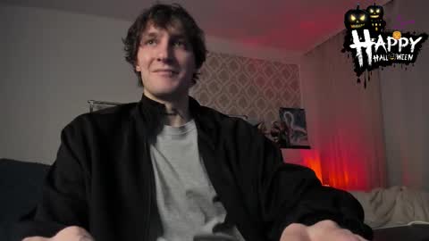 acie online show from October 31, 8:42 pm