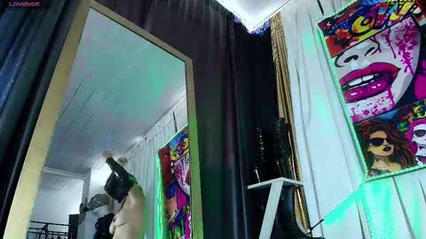 Snapshot of latex_rose_daniels chatting on February 27, 5:47 pm ROSE online show from February 27, 5:47 pm