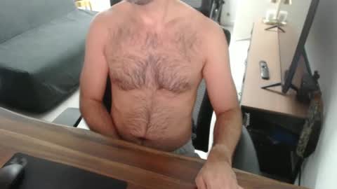 latexdave84 online show from May 18, 1:04 am