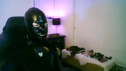 latexminheadroom online show from October 18, 3:00 am