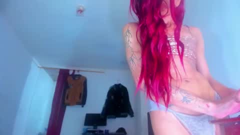 latin_big_01 online show from October 6, 7:26 am