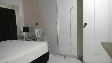Snapshot of latin_couple20y chatting on March 5, 10:55 am Johana y Santiago online show from March 5, 10:55 am
