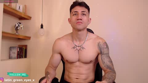 Snapshot of latin_green_eyes_ chatting on January 15, 10:57 pm latin_green_eyes_ online show from January 15, 10:57 pm