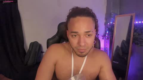 Snapshot of latin_luxury_i chatting on January 22, 4:55 am Free OF online show from January 22, 4:55 am