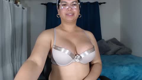 FLOR SALVAJE online show from January 16, 3:34 am