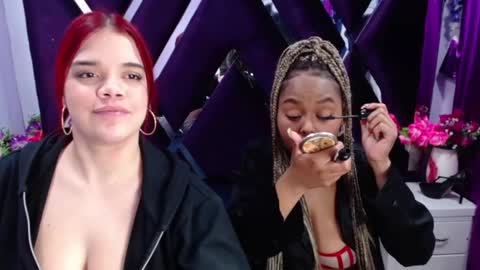 latinas_anales online show from December 30, 7:32 pm