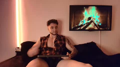 LatinBoyVIP  Colombian online show from April 28, 2:27 am