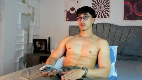 Logan online show from April 14, 1:09 am