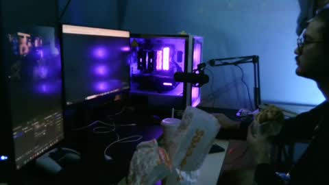 Snapshot of latinincognito chatting on January 13, 3:01 am latinincognito online show from January 13, 3:01 am