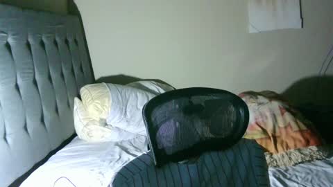 latinincognito online show from March 29, 7:32 am