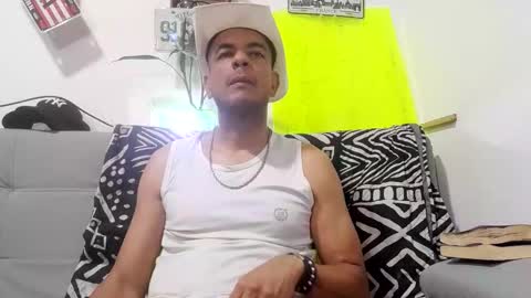 Snapshot of latinmartin254 chatting on September 15, 3:08 am latinmartin254 online show from September 15, 3:08 am