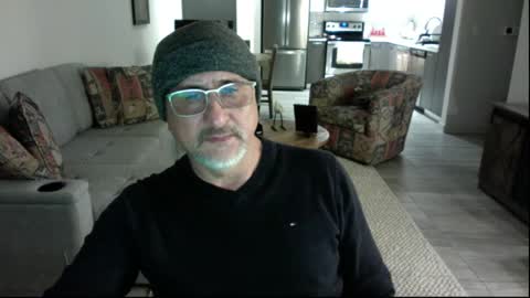 Snapshot of latinnous chatting on March 6, 2:41 am QS - INDEPENDENT MODEL online show from March 6, 2:41 am