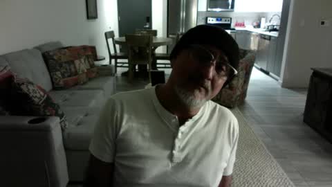 Snapshot of latinnous chatting on February 16, 7:26 am QS - INDEPENDENT MODEL online show from February 16, 7:26 am