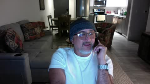 Snapshot of latinnous chatting on February 7, 2:51 am QS - INDEPENDENT MODEL online show from February 7, 2:51 am