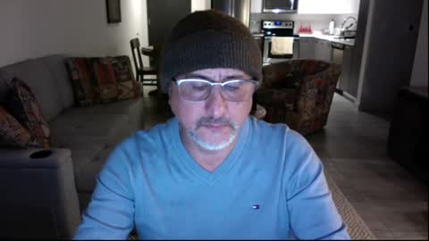 Snapshot of latinnous chatting on March 5, 1:21 am QS - INDEPENDENT MODEL online show from March 5, 1:21 am