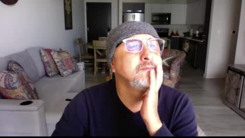 Snapshot of latinnous chatting on February 23, 5:29 pm QS - INDEPENDENT MODEL online show from February 23, 5:29 pm