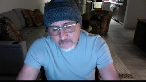 Snapshot of latinnous chatting on February 27, 8:13 am QS - INDEPENDENT MODEL online show from February 27, 8:13 am