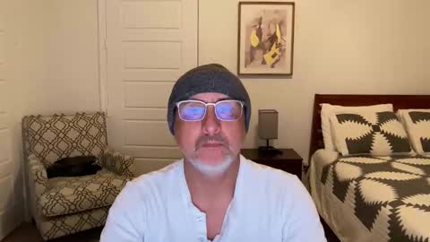 Snapshot of latinnous chatting on October 14, 4:26 am QS - INDEPENDENT MODEL online show from October 14, 4:26 am