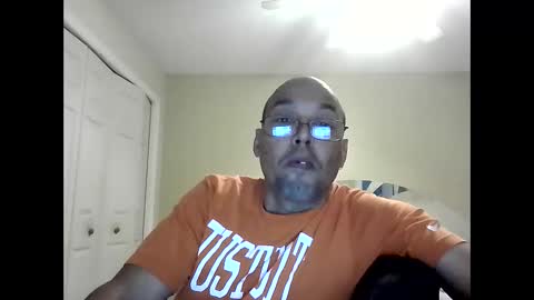 latinoinfla online show from December 8, 9:19 pm