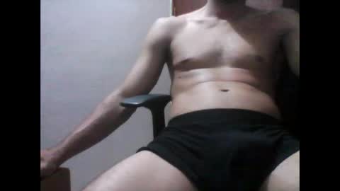 Snapshot of latintropikal chatting on January 25, 7:06 am Latin Flow online show from January 25, 7:06 am
