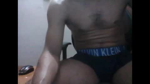 Snapshot of latintropikal chatting on September 12, 6:26 am Latin Flow online show from September 12, 6:26 am