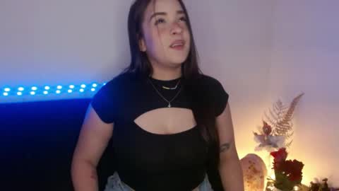 lau_24 online show from April 4, 9:05 am