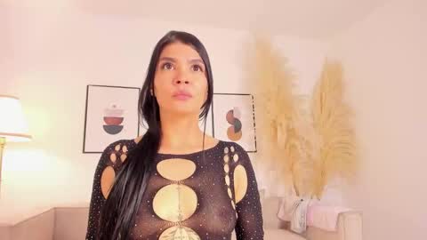 lau_reyes online show from September 29, 2:05 pm