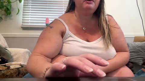 LauLauMa online show from January 22, 2:35 pm