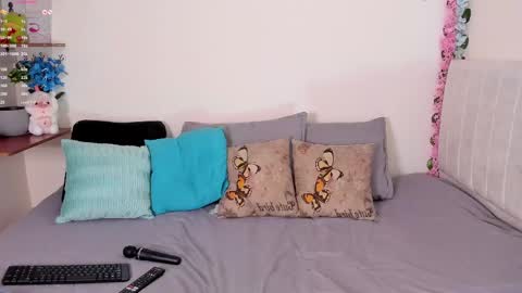 laura1__ online show from March 1, 12:28 am