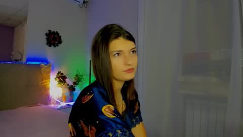 Laura online show from December 19, 6:42 am