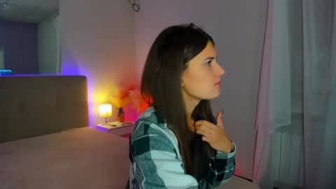 Laura online show from October 3, 5:38 am