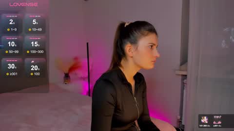 Laura online show from February 18, 9:32 am