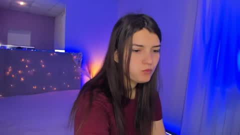 Laura online show from May 9, 4:51 am